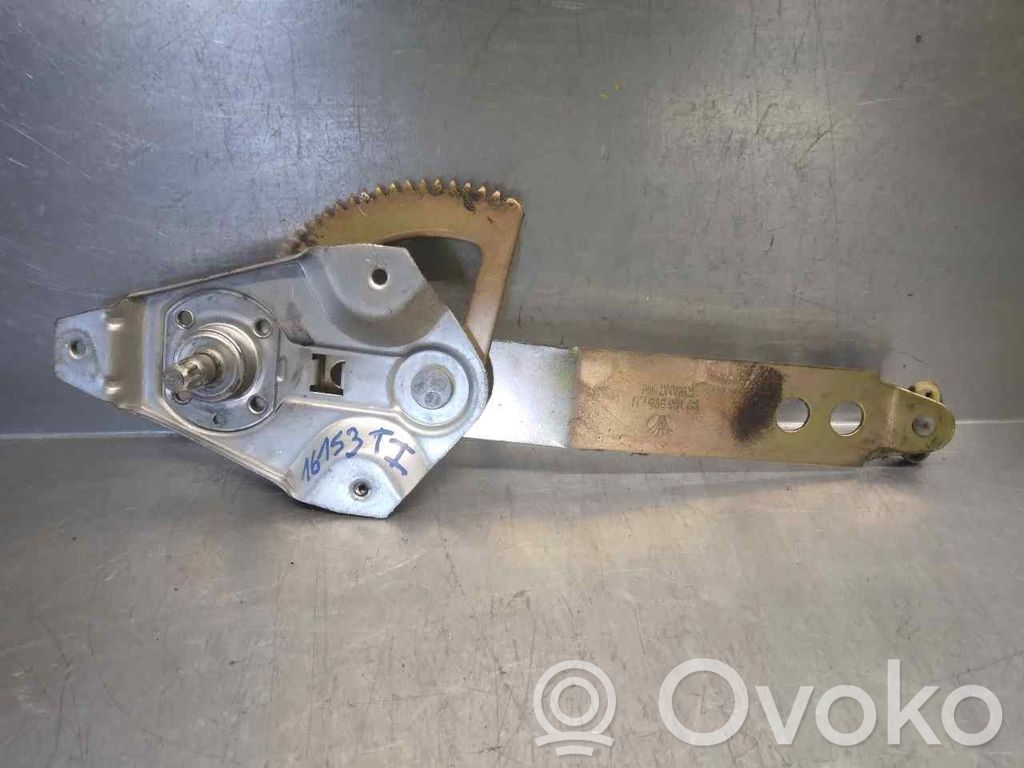 Daewoo Nexia Mecanismo para subir la puerta trasera sin motor 