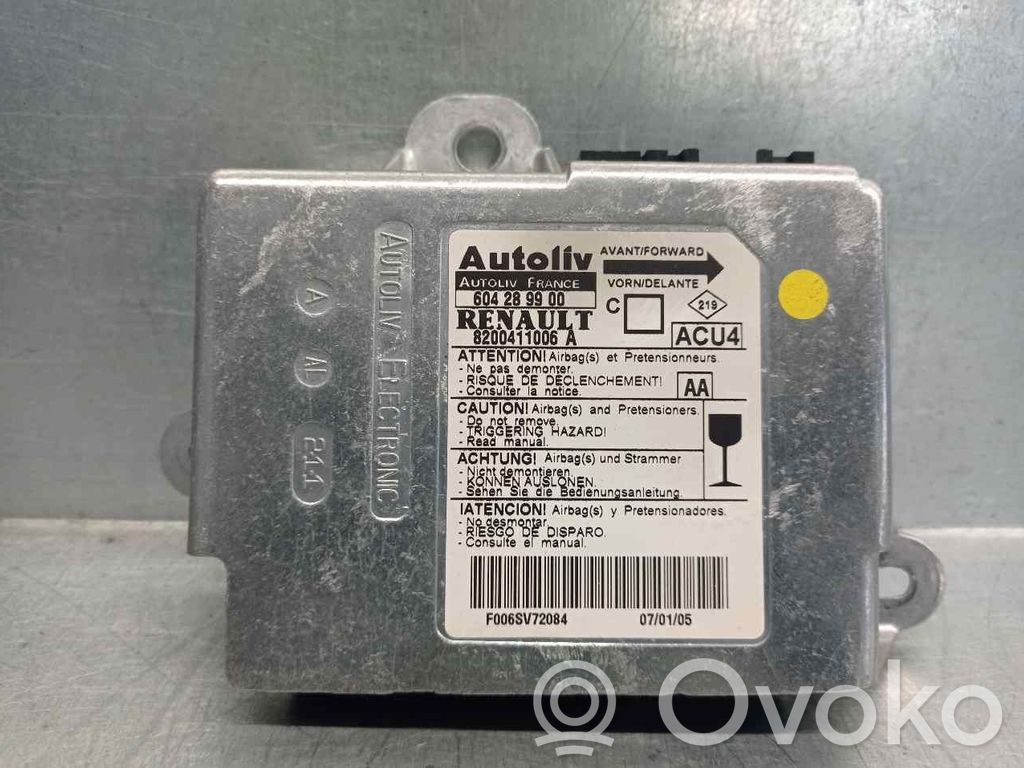 Renault Megane II Airbag control unit/module 