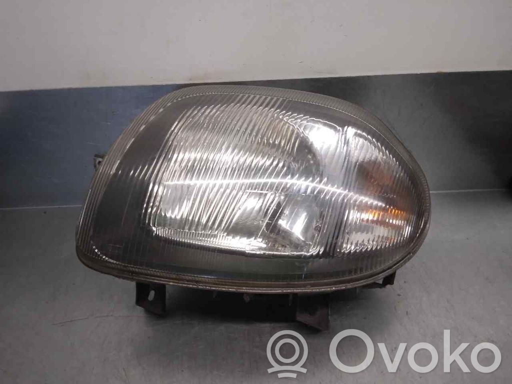 Renault Clio II Scheinwerfer 