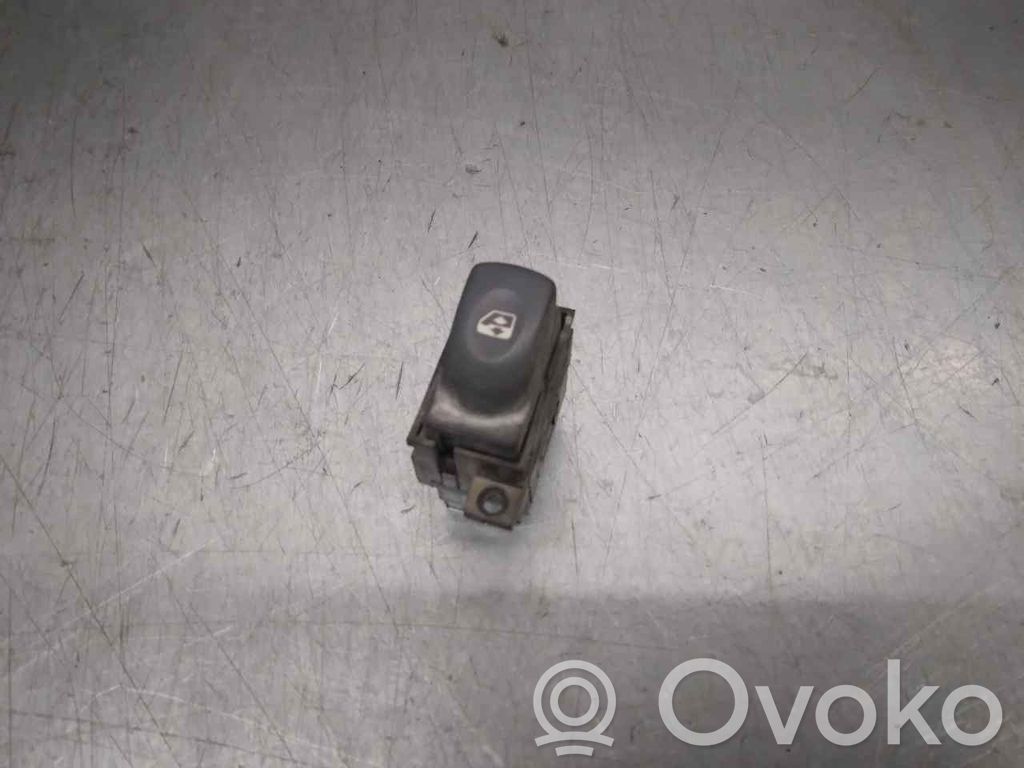 Renault Espace III Electric window control switch 