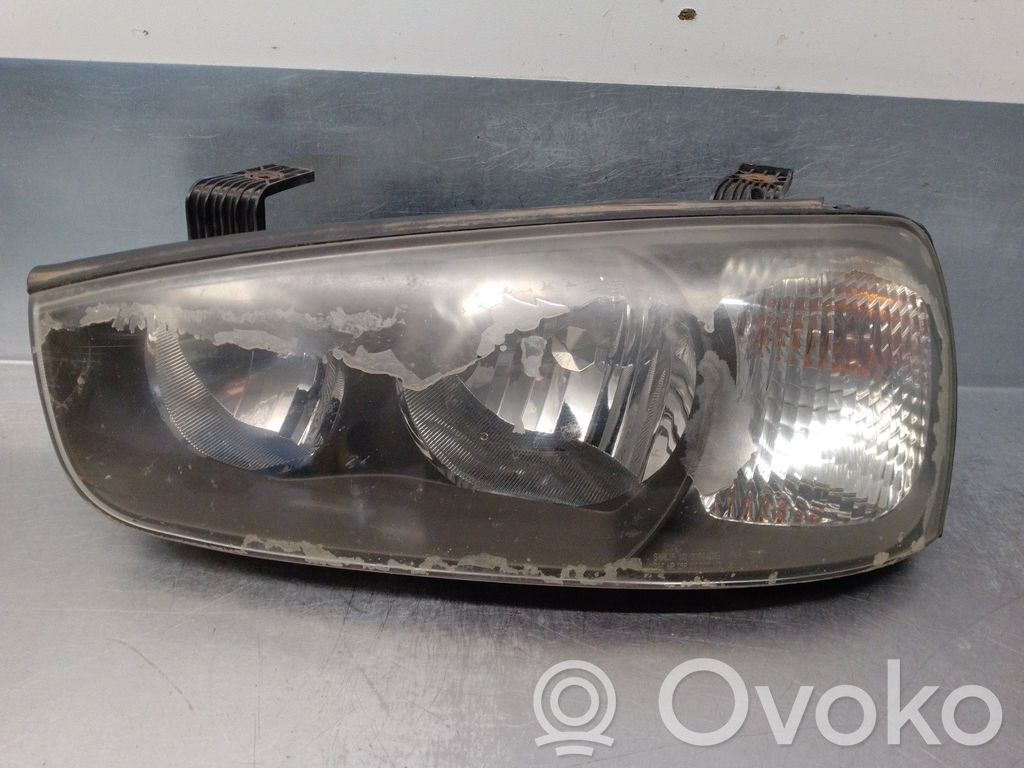 Hyundai Elantra Phare frontale 