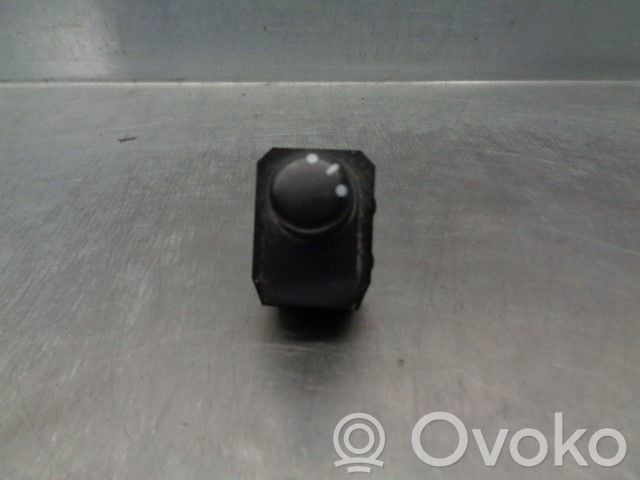 Suzuki Grand Vitara II Interruptor del espejo lateral 