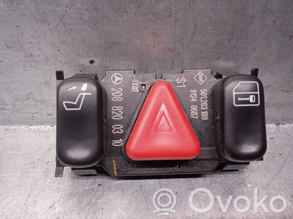 Mercedes-Benz C W202 Interruttore luci di emergenza 