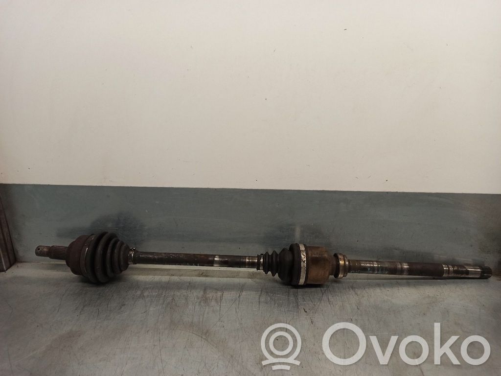 Peugeot 807 Antriebswelle vorne 