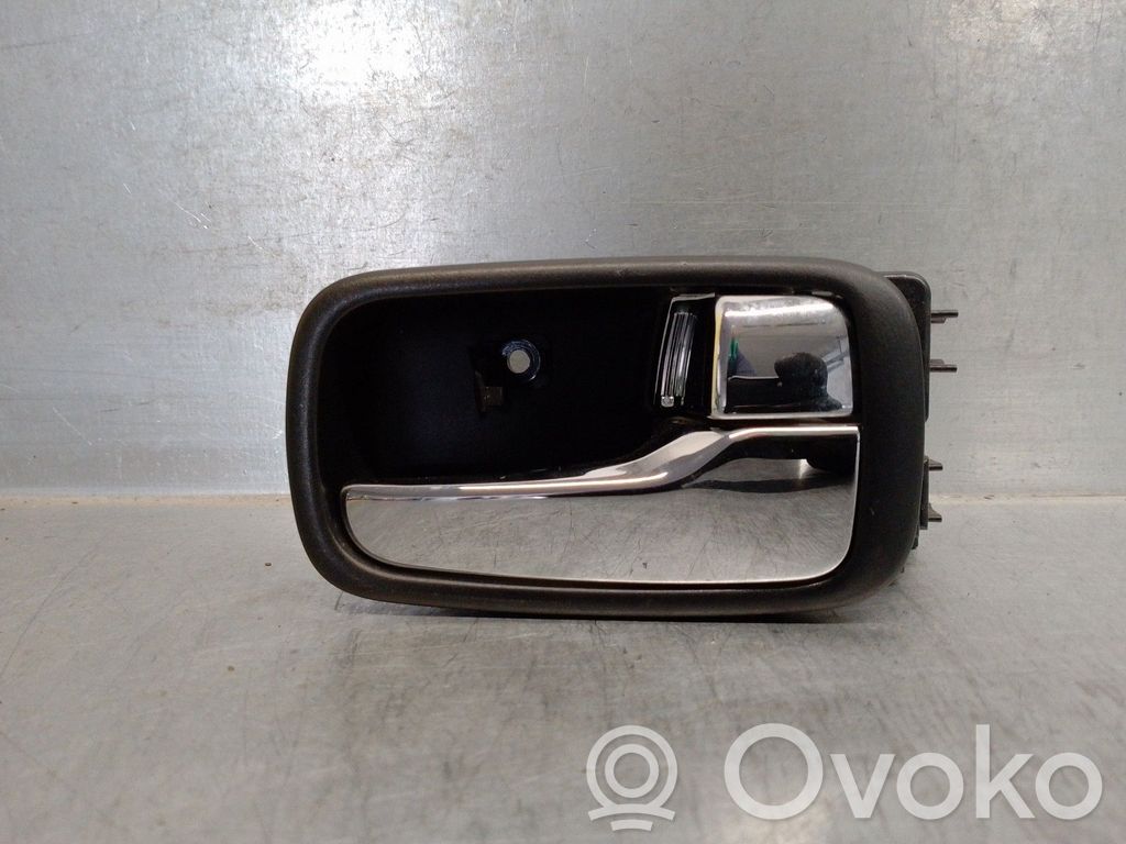Mitsubishi Lancer Manecilla interna puerta delantera 