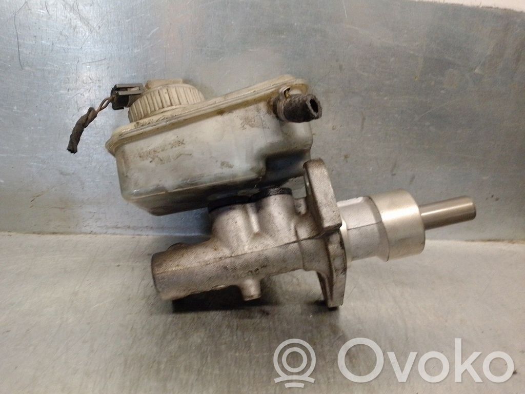 Opel Omega B1 Jarrutehostin 