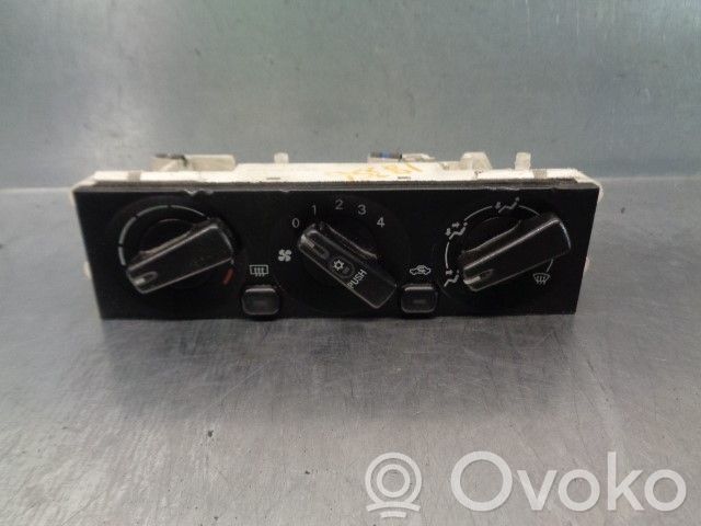 Mitsubishi Space Wagon Unidad de control/módulo del aire acondicionado 