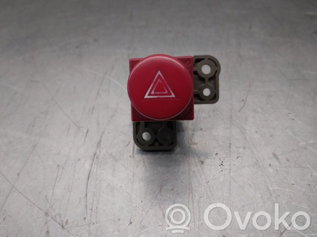 Subaru Legacy Hazard light switch 