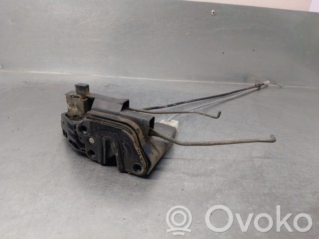 Hyundai Elantra Front door lock 