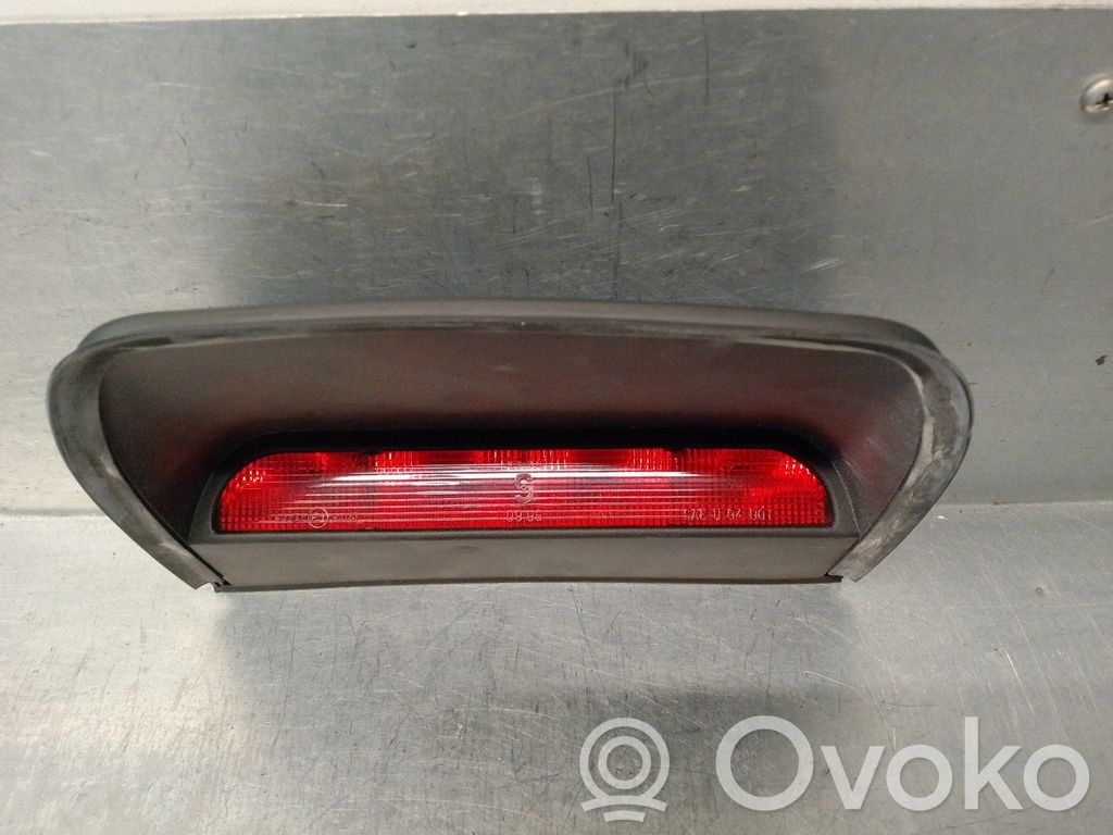 Mitsubishi Carisma Third/center stoplight 