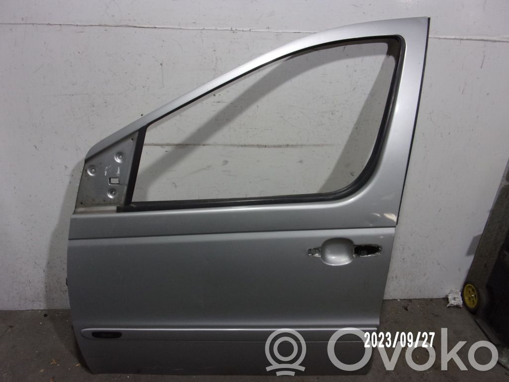 Mercedes-Benz Vaneo W414 Puerta delantera