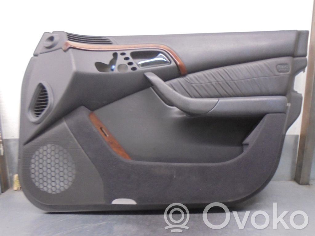 Mercedes-Benz Sprinter W901 W902 W903 W904 Rivestimento del pannello della portiera anteriore 