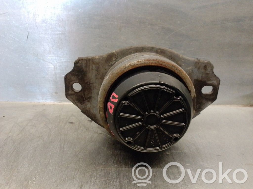 Land Rover Discovery 3 - LR3 Wspornik / Mocowanie silnika 
