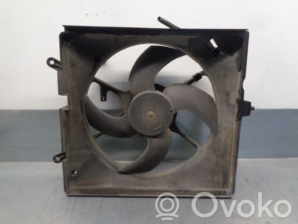 Mitsubishi Carisma Elektrisks radiatoru ventilators 