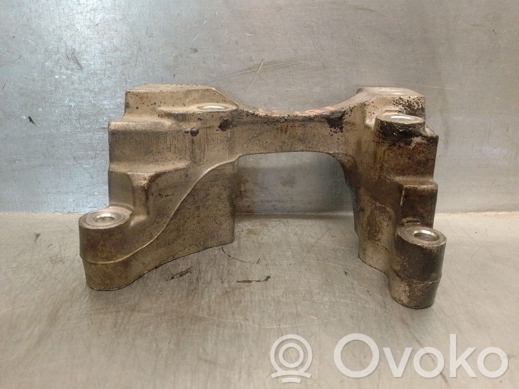 Ford Focus Engine mount bracket 