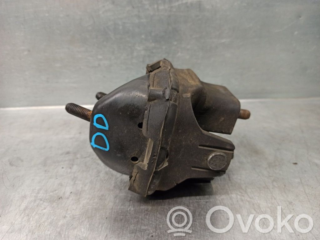 Chrysler 300M Engine mount bracket 