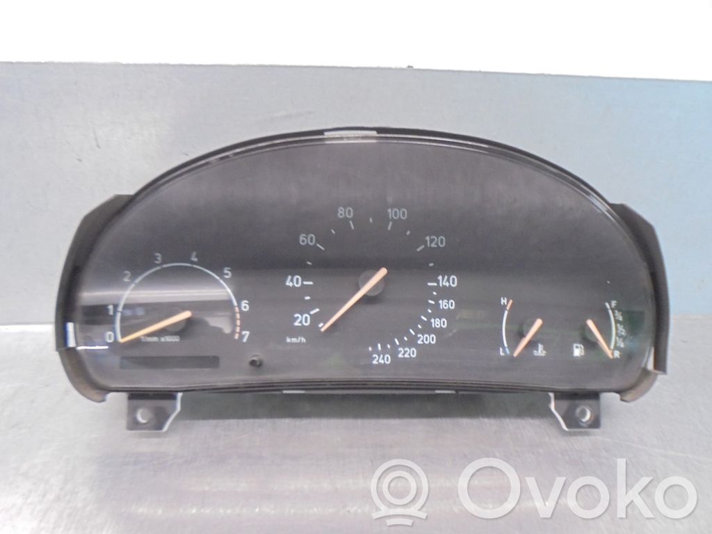 Saab 9-5 Speedometer (instrument cluster) 
