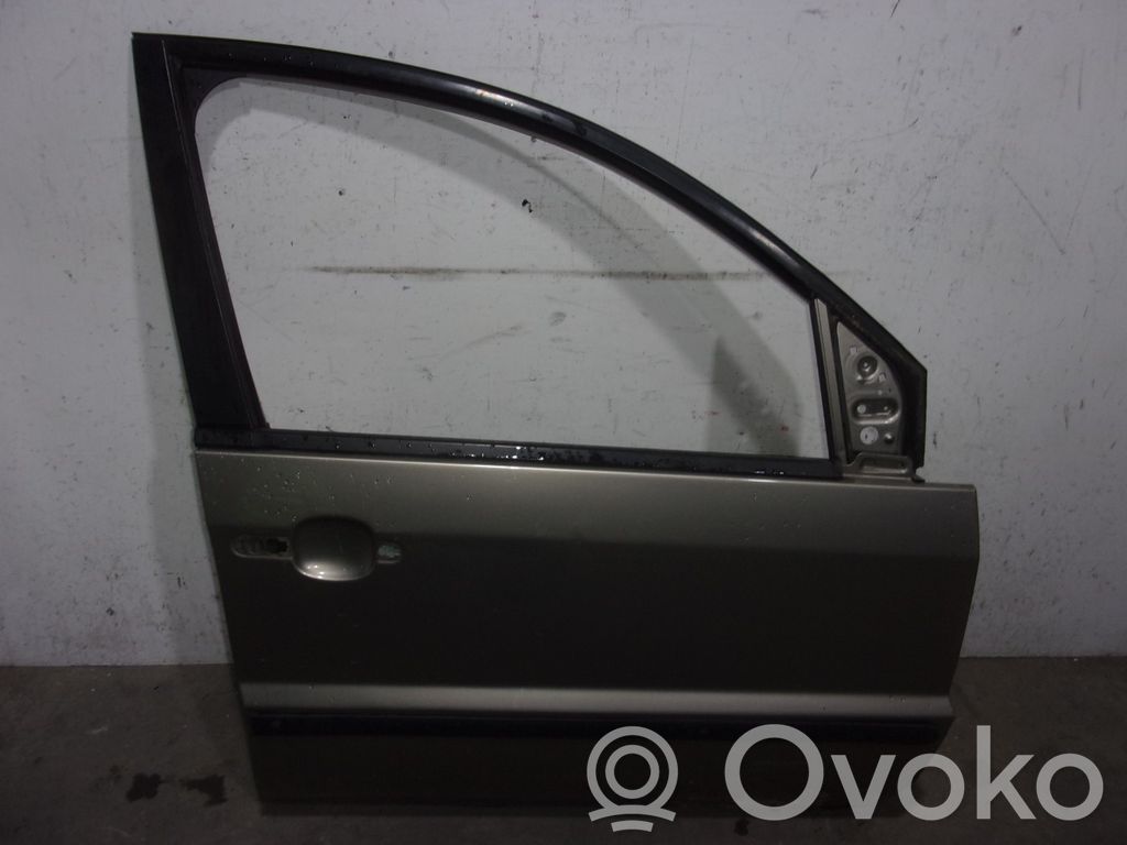 Ford Fusion Puerta delantera 