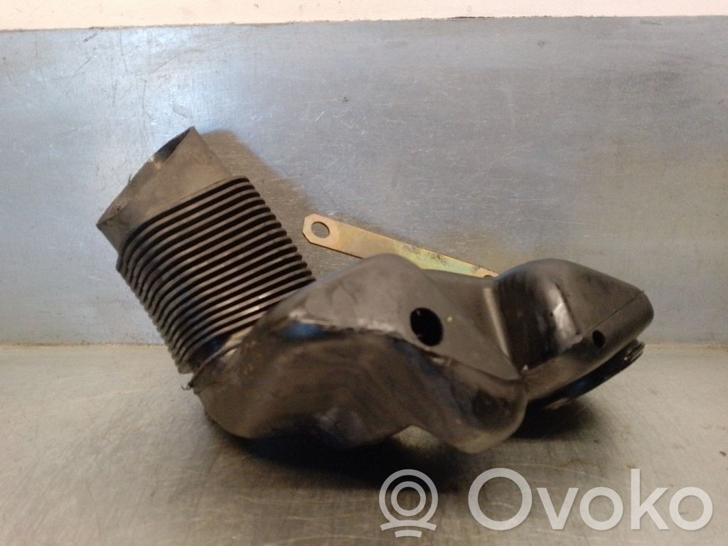 Ilmastointilaitteen putki (A/C)   4D0903423A,4D0903423A