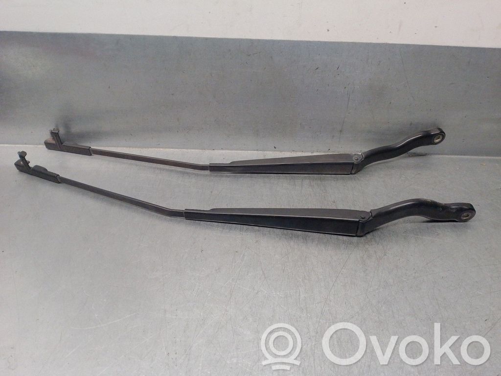 Citroen C6 Front wiper blade arm 