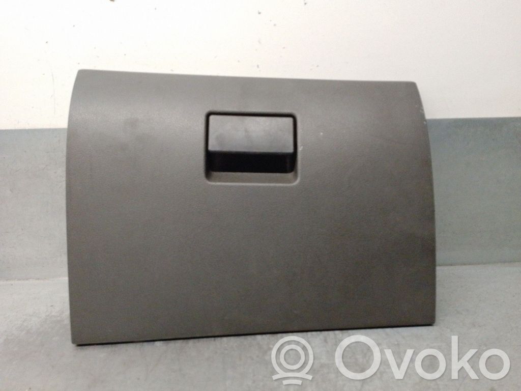 Ford Focus Handschuhfach 