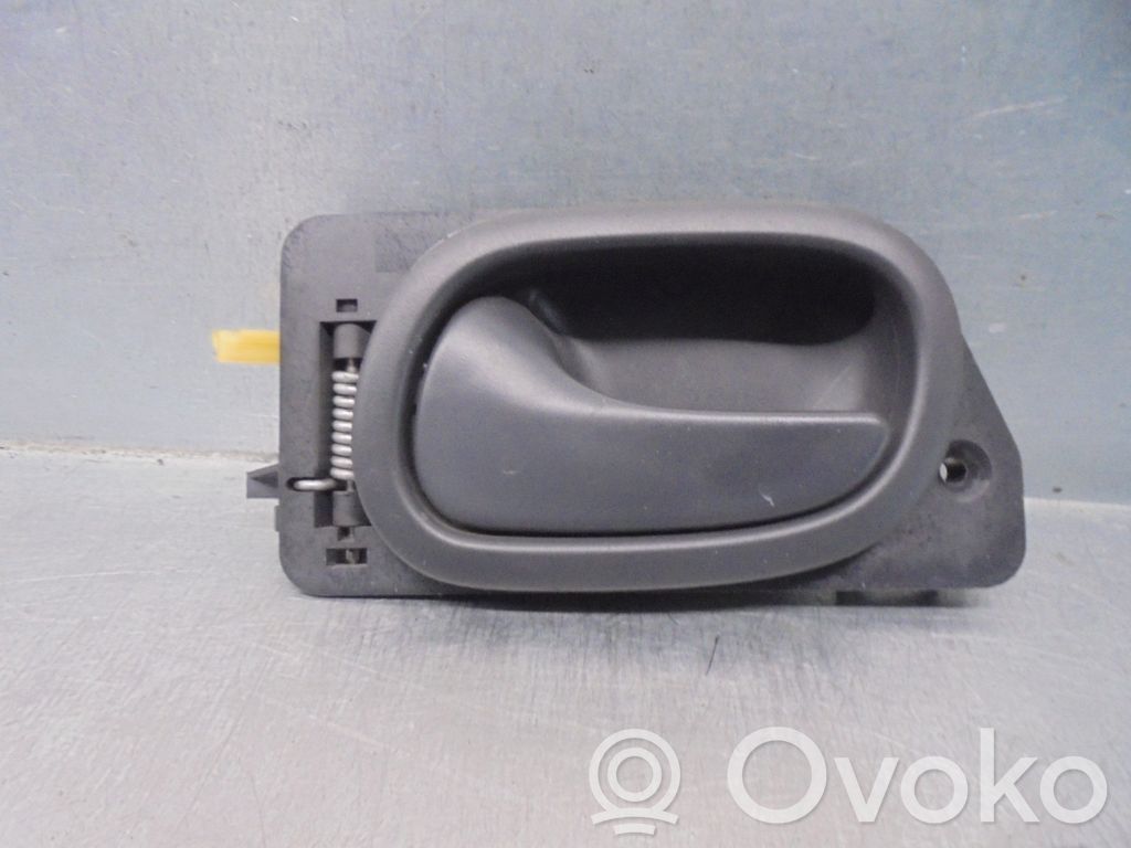 Renault Laguna I Maniglia interna per portiera posteriore 