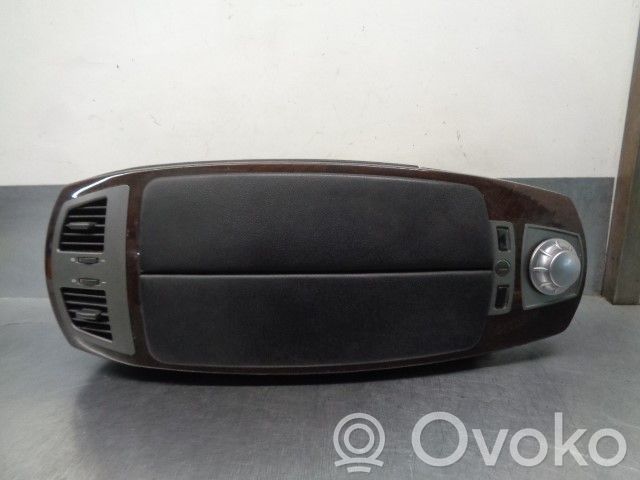 BMW 7 E65 E66 Accoudoir 