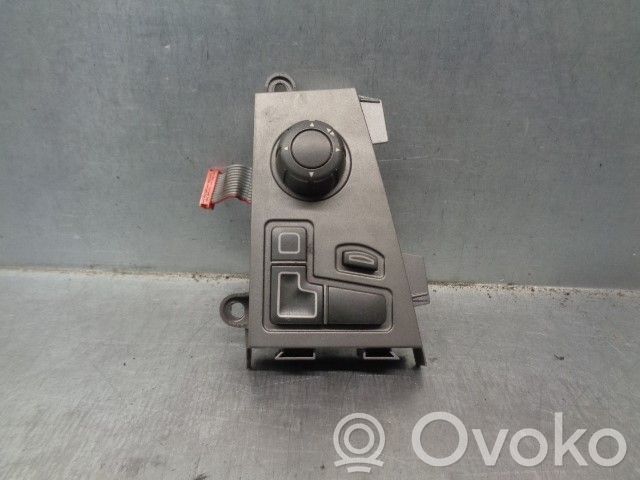 BMW 7 E65 E66 Istuimen säädön kytkin 