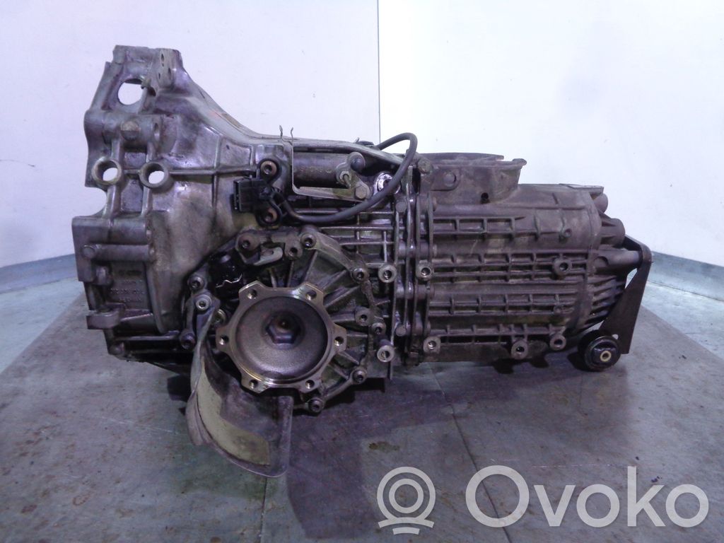 Audi A6 S6 C4 4A Cutie viteze manuală cu 5 trepte 