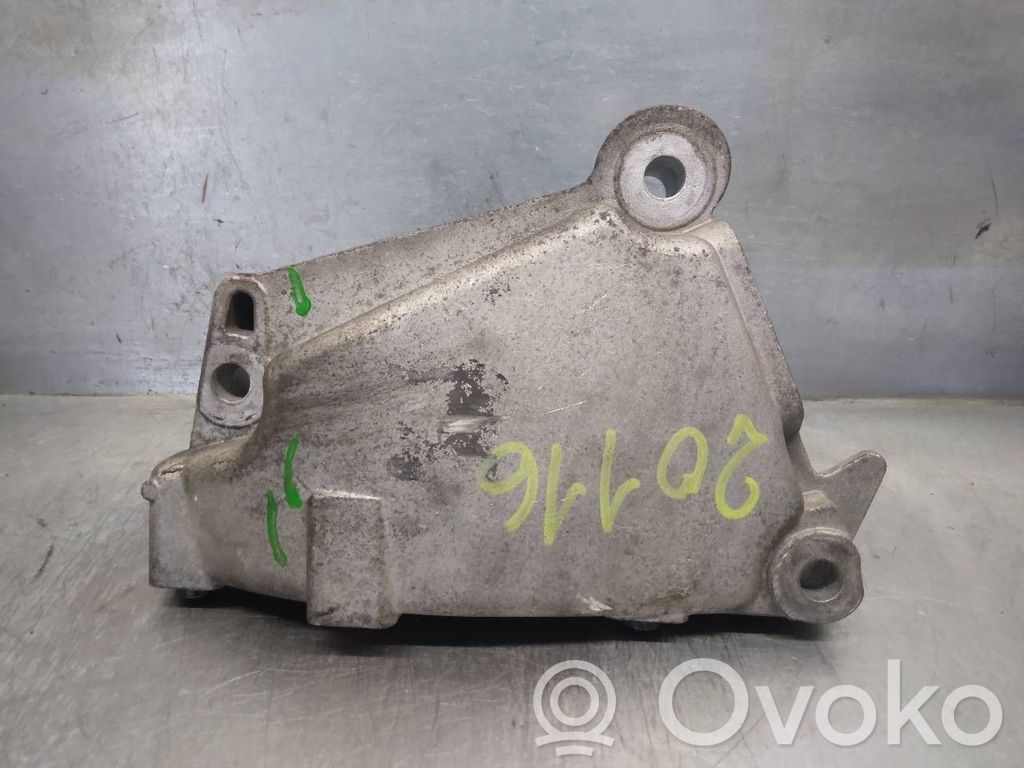 Engine mount bracket   9636977280