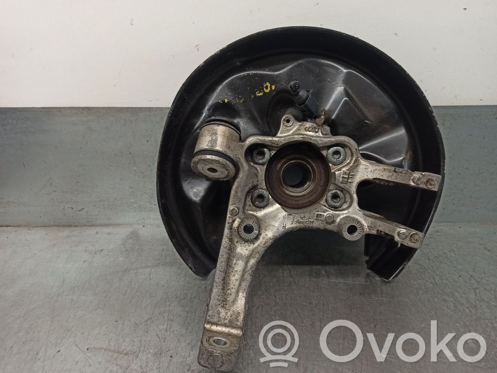 Audi A8 S8 D3 4E Aizmugurē riteņa rumbas vārpstas šarnīrs (stupica, capfa) 