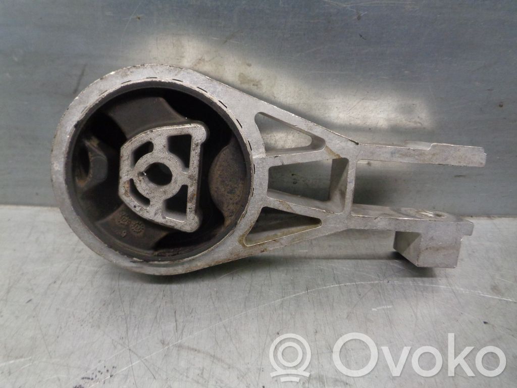 Opel Corsa D Engine mount bracket 