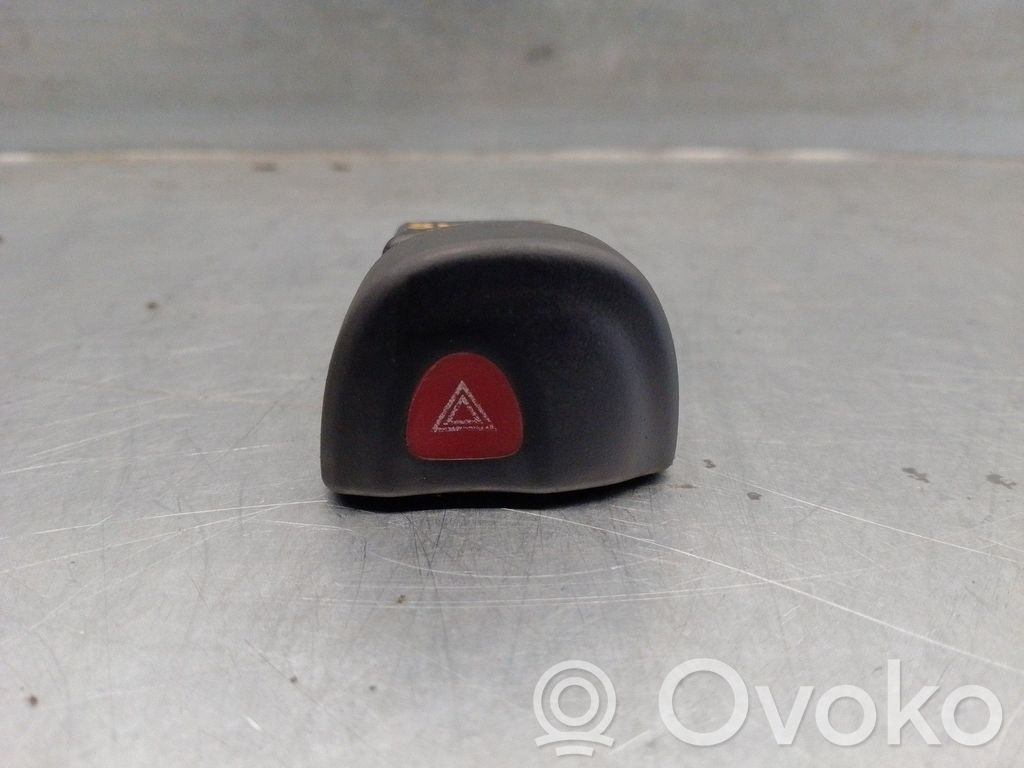 Renault Megane I Botón interruptor de luz de peligro 