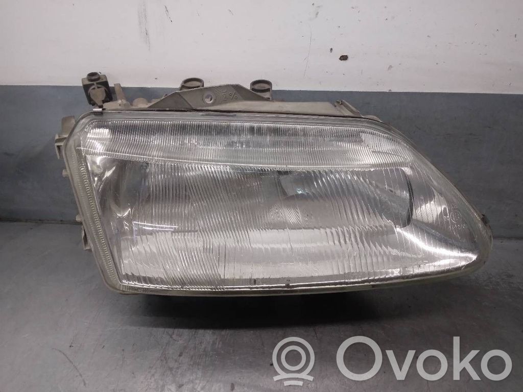 Renault Laguna I Scheinwerfer 