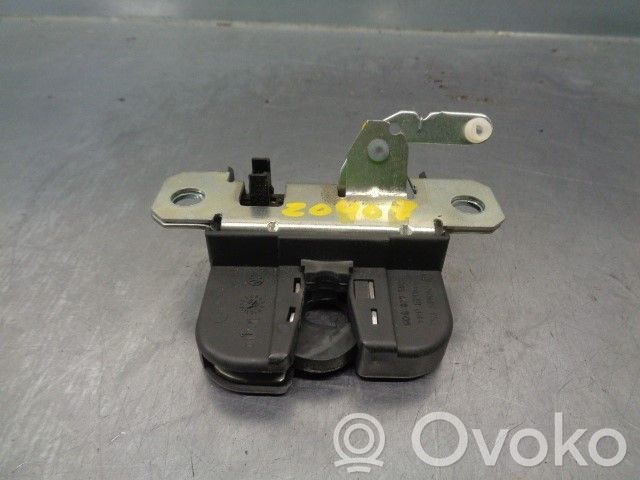 Volkswagen Polo IV 9N3 Blocco chiusura del portellone