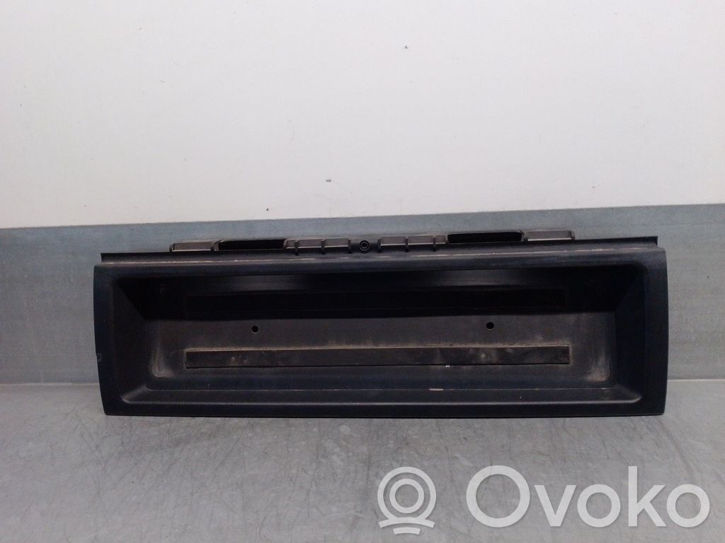 Audi 100 S4 C4 Support de plaque d'immatriculation 