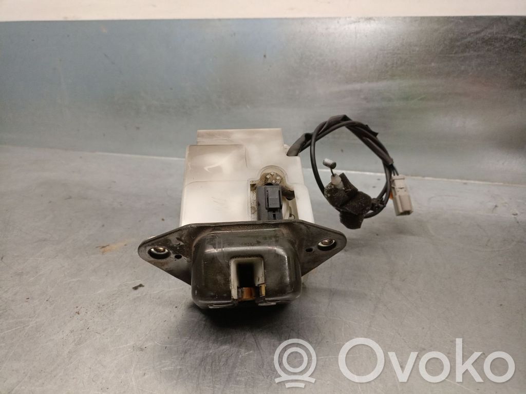 Honda FR-V Tailgate lock latch 