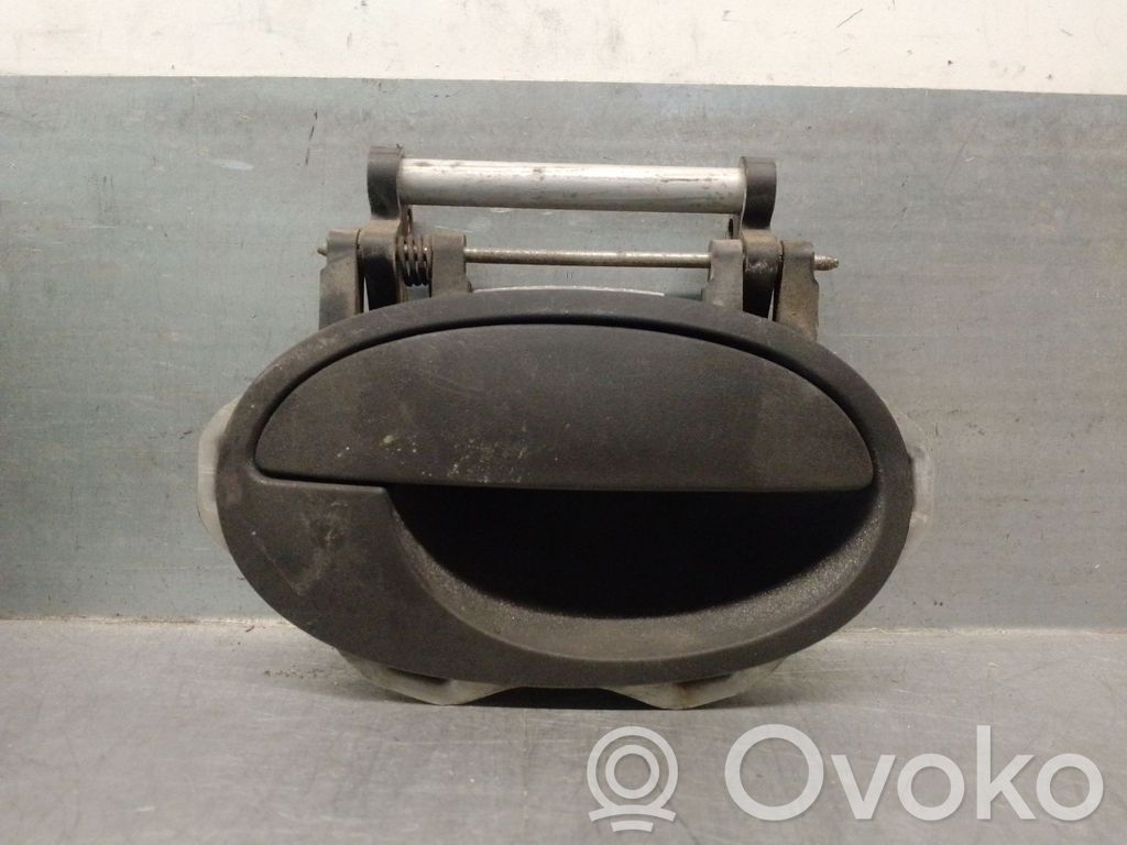 Manecilla externa puerta delantera   8048604