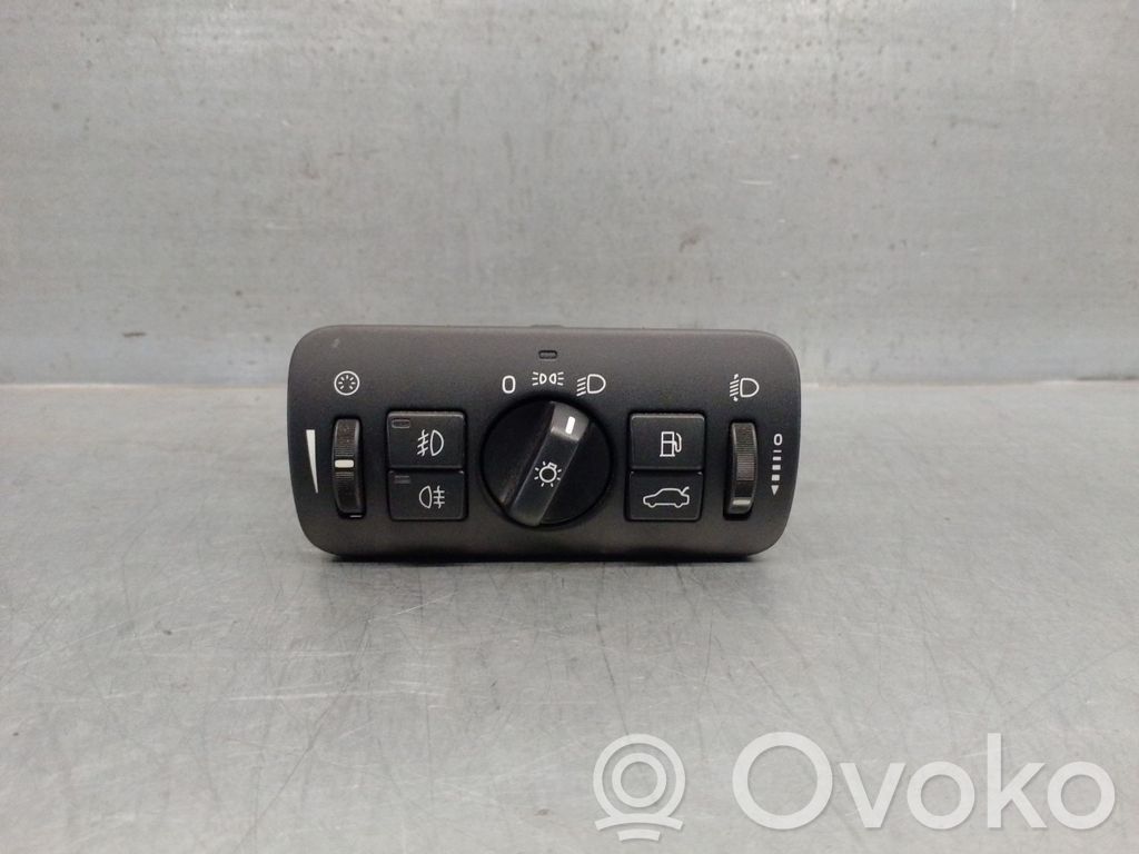 Interruptor de control del panel de luces   30739415,30739420,04066302GOGMA