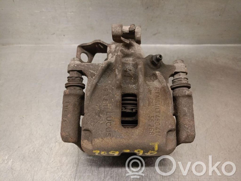 Nissan Primastar Supporto della pinza del freno posteriore 