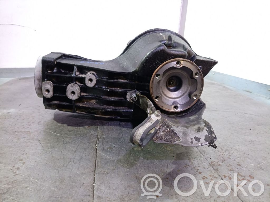 Audi A8 S8 D2 4D Galinis reduktorius 