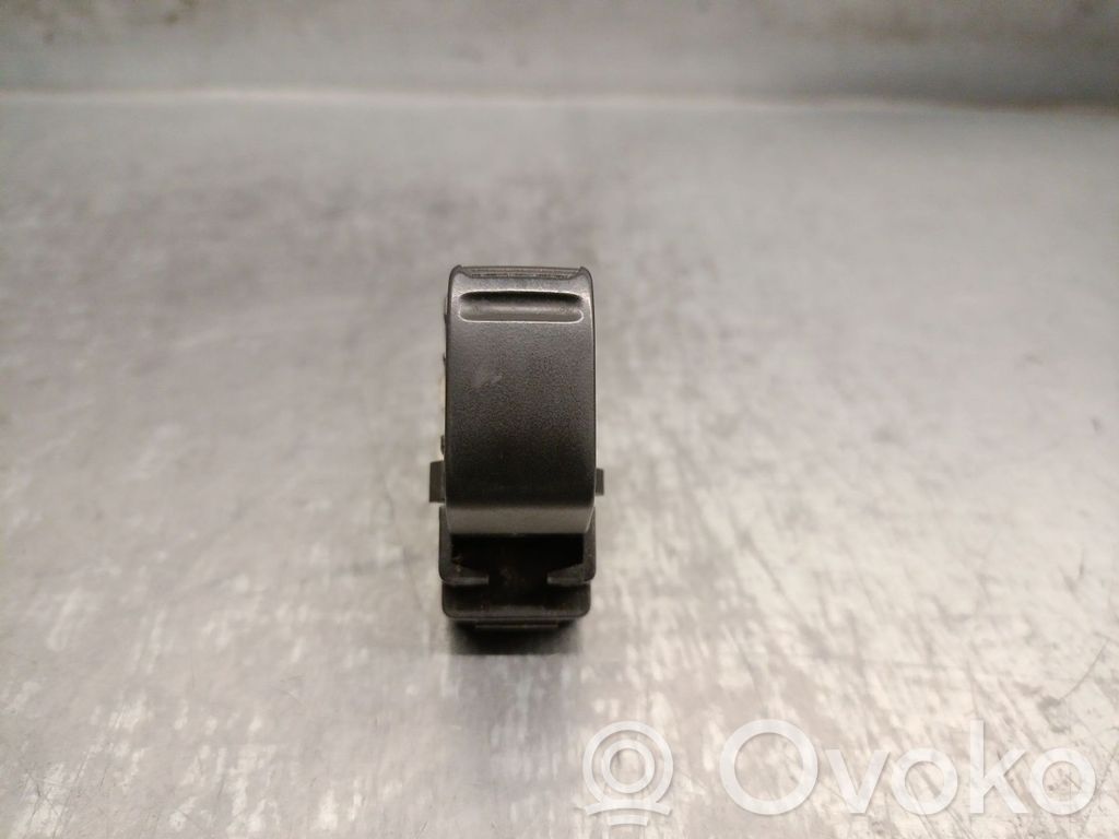 Subaru Forester SG Electric window control switch 