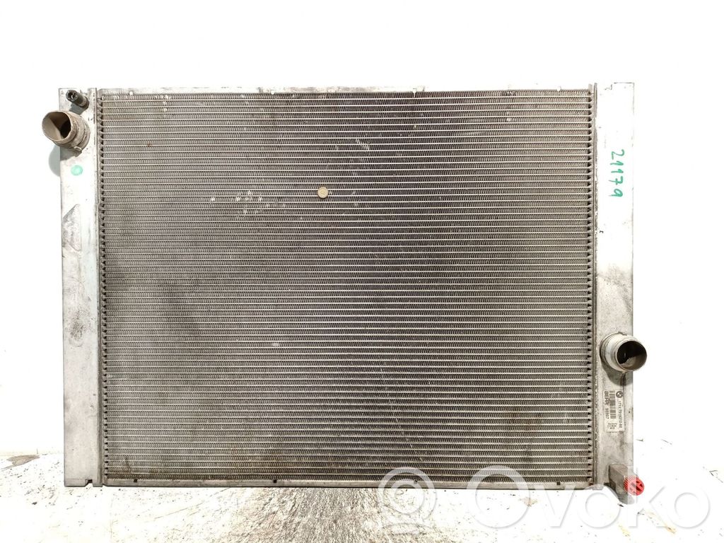 BMW 5 E60 E61 Aušinimo skysčio radiatorius 
