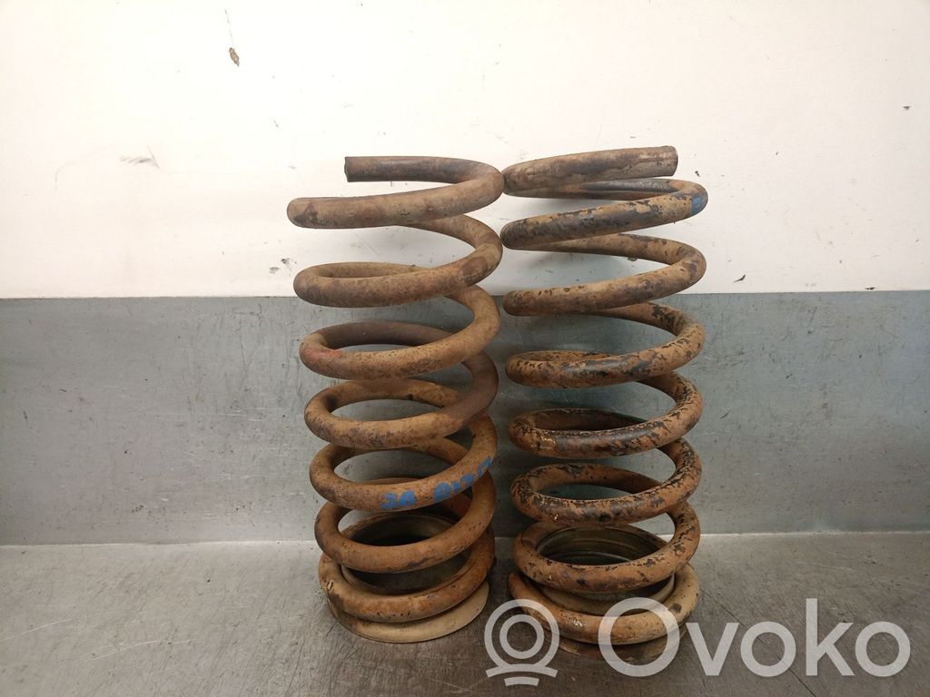 Lada Niva Muelle espiral delantero 