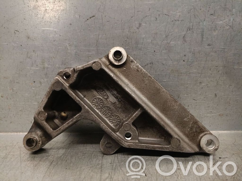 Jaguar S-Type Engine mount bracket 