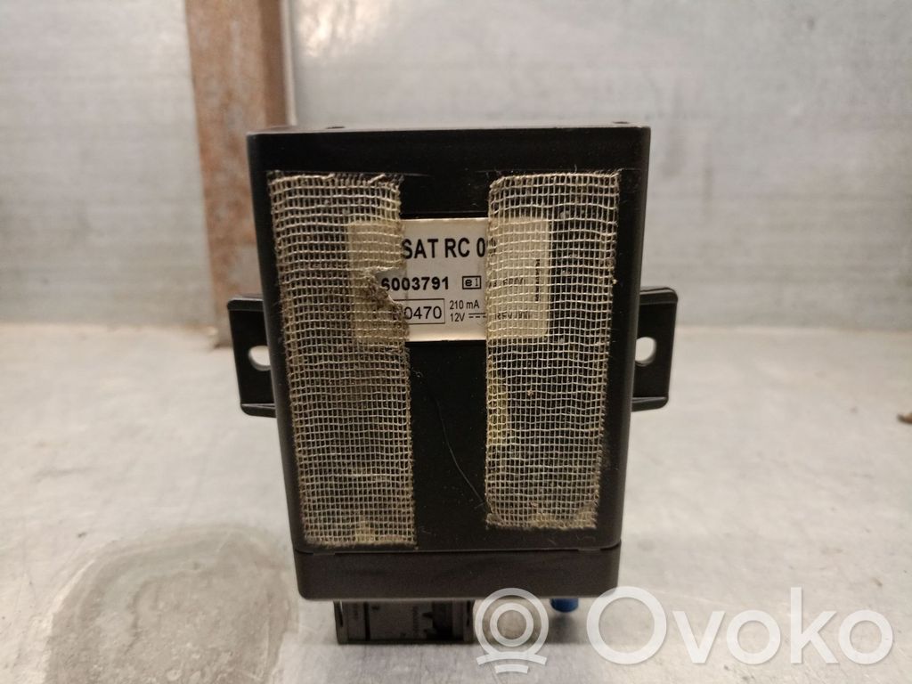 Volkswagen Golf SportWagen Radio antenna 