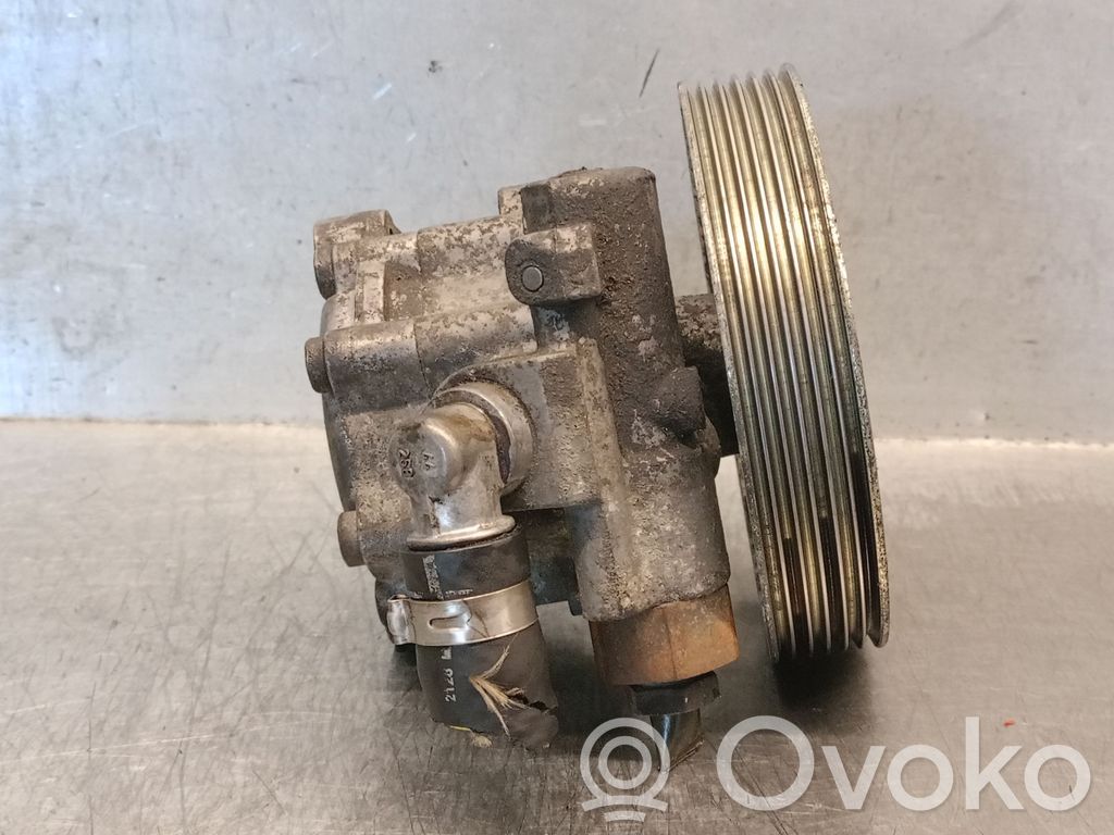 Peugeot 406 Ohjaustehostimen sähköpumppu 