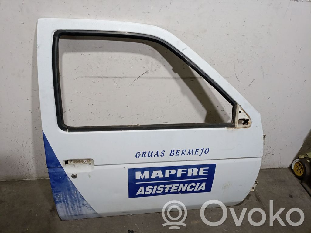 Drzwi przednie   8010092G36,8010057G30