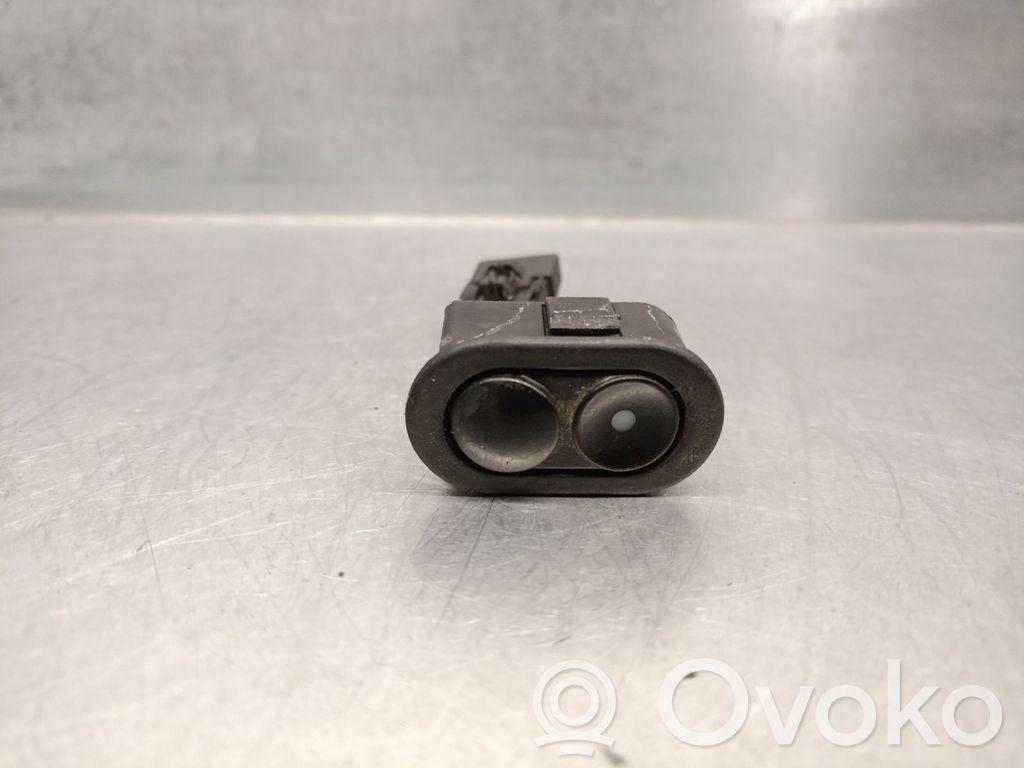 Opel Corsa B Interruptor del elevalunas eléctrico 