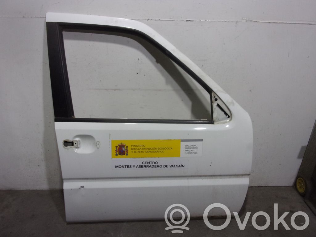 Nissan Terrano Дверь 